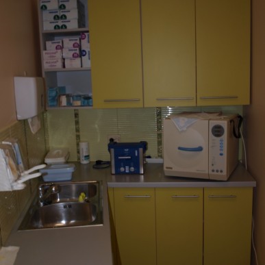Sterilizacinės įrangos kabineto baldai